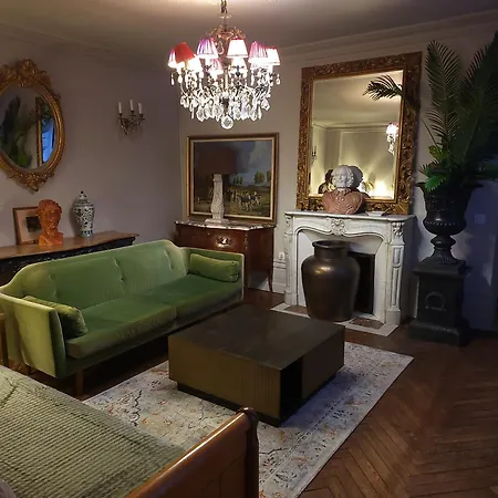 Le Figuier Centre D Et Son Parking Prive A 5min